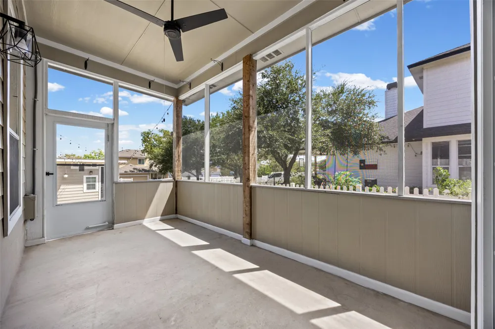 5881 Fergus Kyle, TX 78640