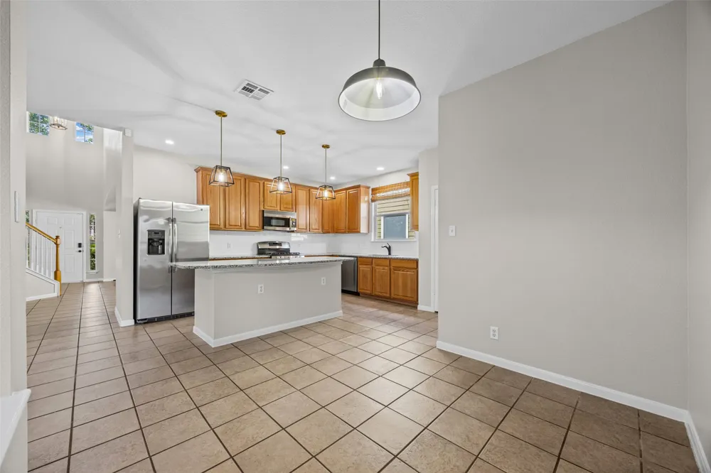 5881 Fergus Kyle, TX 78640