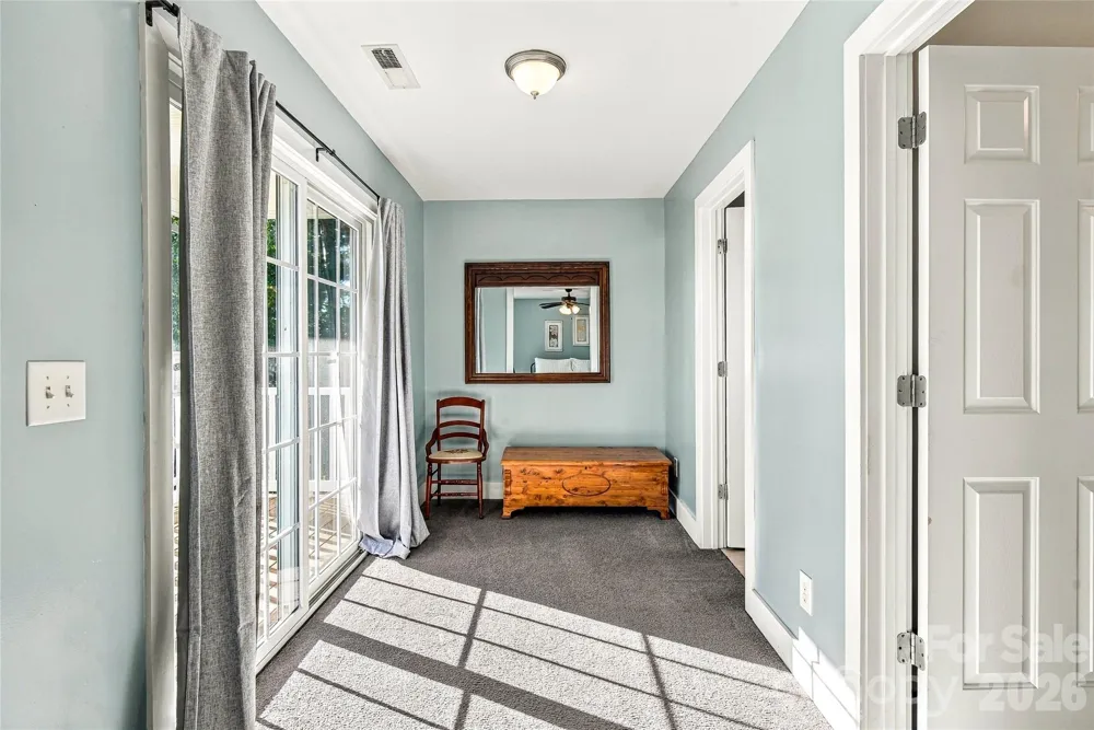 14 Summit Circle Hendersonville, NC 28739