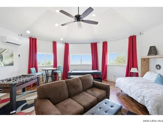 3811 POTTERS CREEK RD Canyon Lake, TX 78133