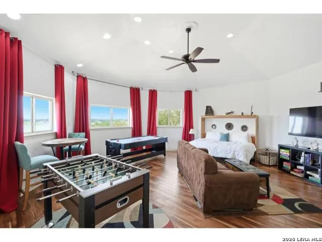 3811 POTTERS CREEK RD Canyon Lake, TX 78133