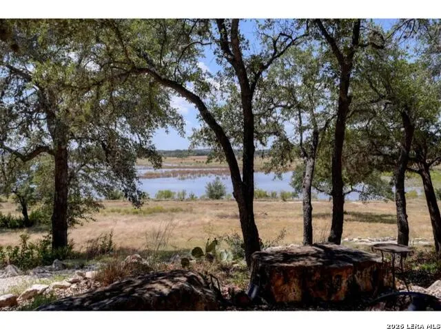 3811 POTTERS CREEK RD Canyon Lake, TX 78133