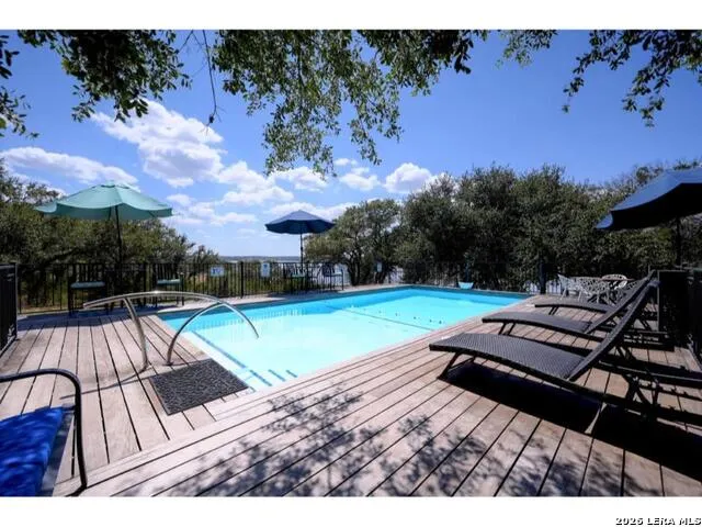 3811 POTTERS CREEK RD Canyon Lake, TX 78133
