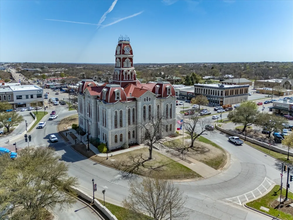 107 Alamo Street Weatherford, TX 76086