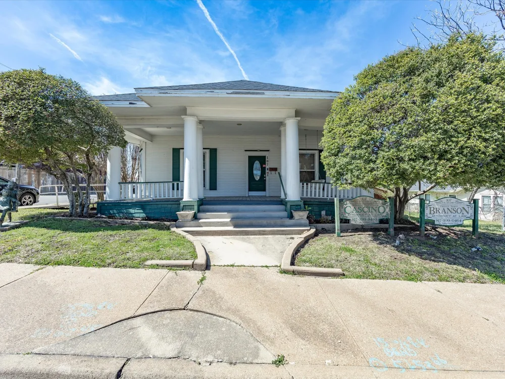107 Alamo Street Weatherford, TX 76086