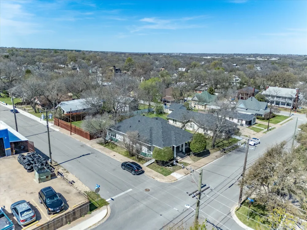 107 Alamo Street Weatherford, TX 76086