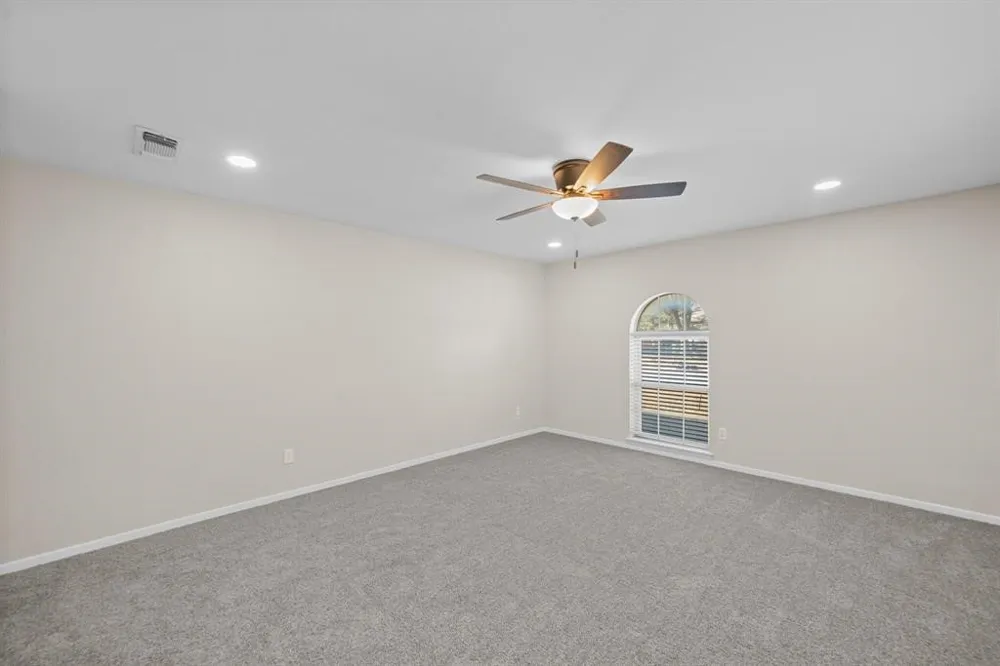 2001 San Jacinto Drive Arlington, TX 76012