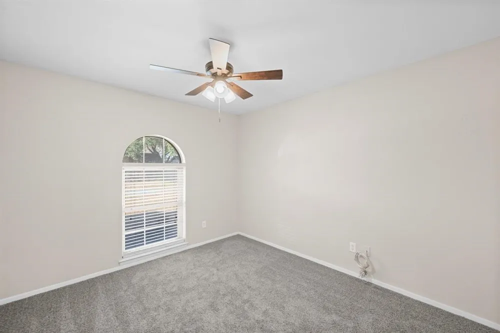 2001 San Jacinto Drive Arlington, TX 76012
