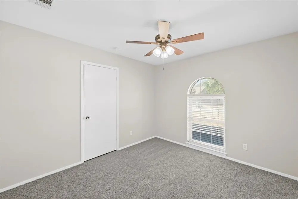 2001 San Jacinto Drive Arlington, TX 76012