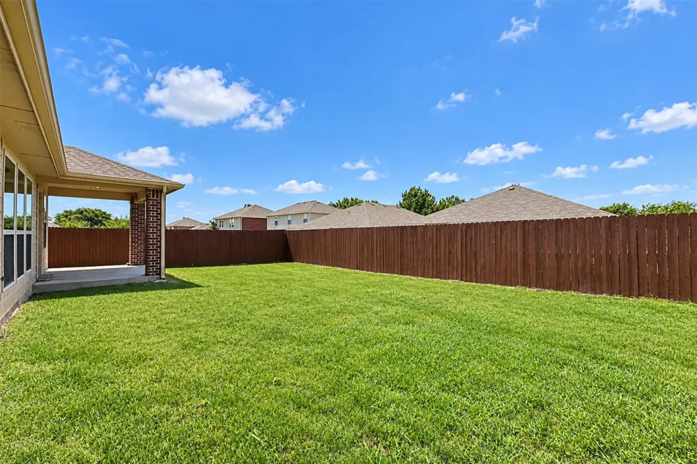 1213 Lambert Drive Princeton, TX 75407