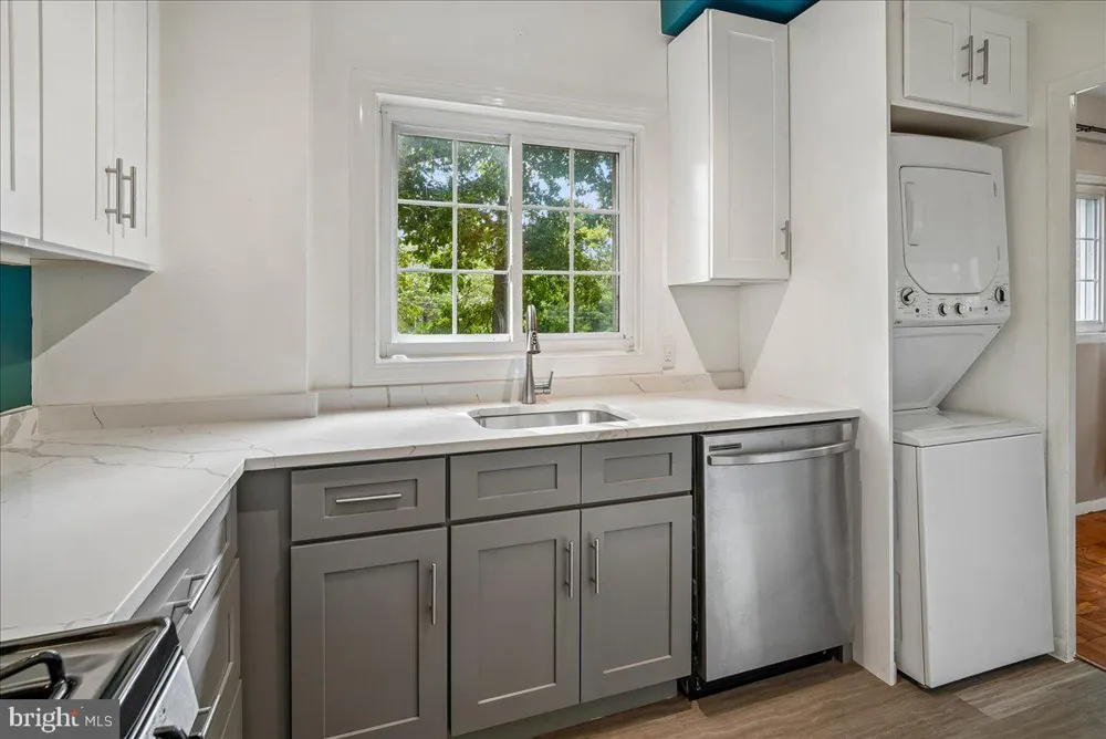 3506 MARTHA CUSTIS DRIVE Alexandria, VA 22302
