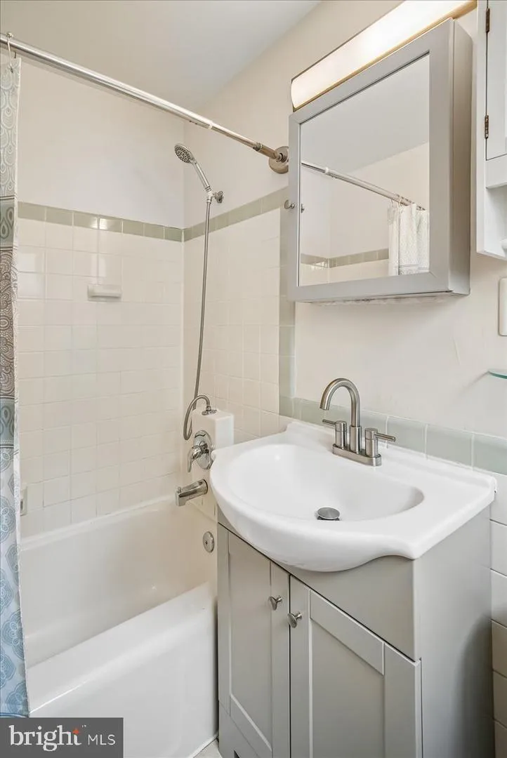 3506 MARTHA CUSTIS DRIVE Alexandria, VA 22302
