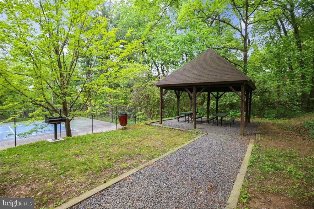 3506 MARTHA CUSTIS DRIVE Alexandria, VA 22302