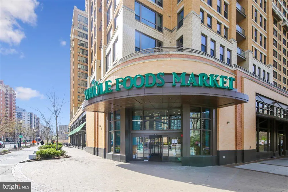 3506 MARTHA CUSTIS DRIVE Alexandria, VA 22302