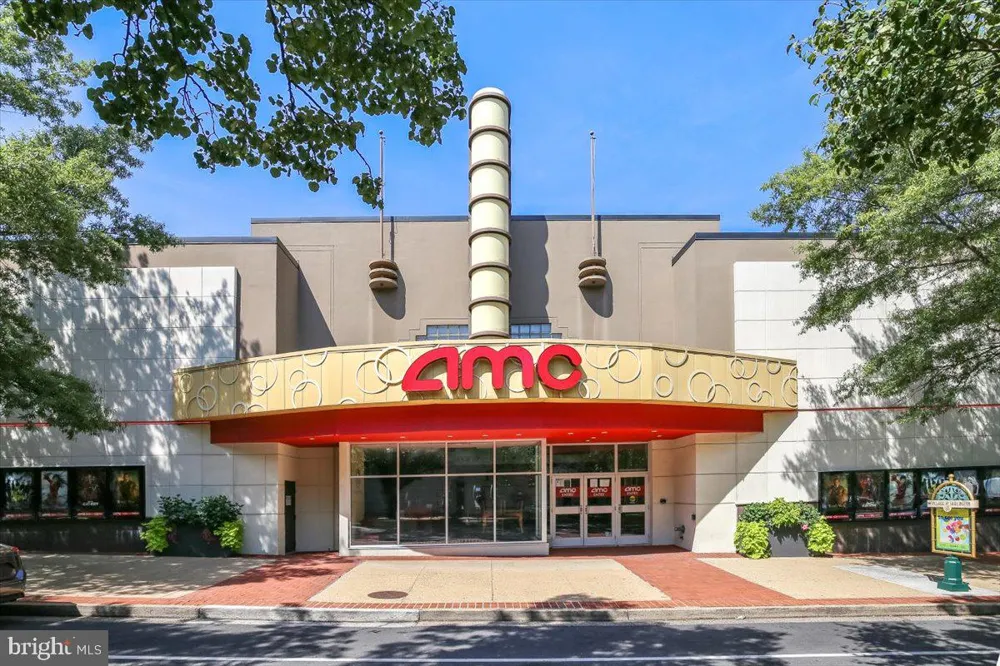 3506 MARTHA CUSTIS DRIVE Alexandria, VA 22302