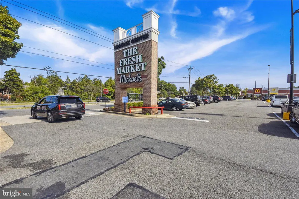 3506 MARTHA CUSTIS DRIVE Alexandria, VA 22302