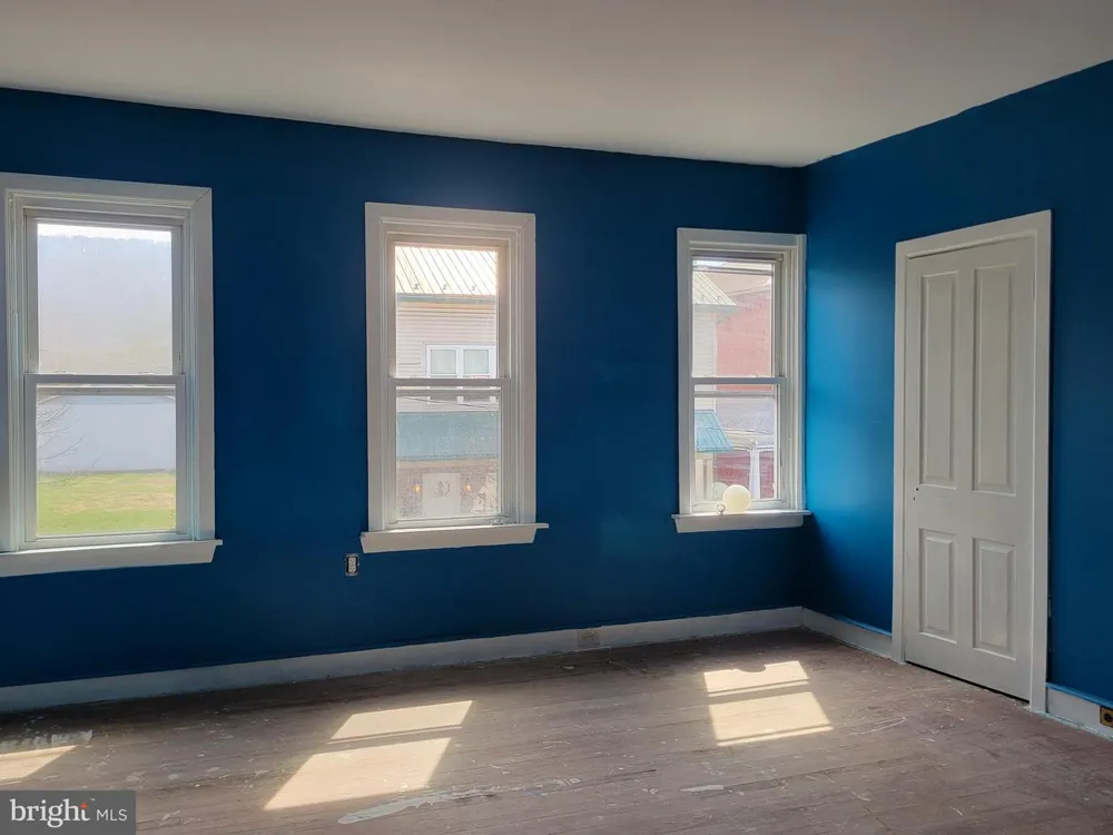 255 UNION STREET Millersburg, PA 17061