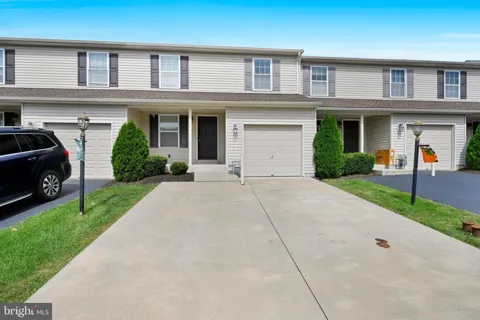 21 E ABBY LANE