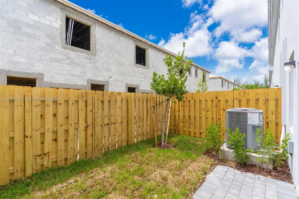 1125 SE 3rd Street Florida City, FL 33034