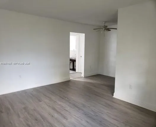 1895 NW 35th St Miami, FL 33142
