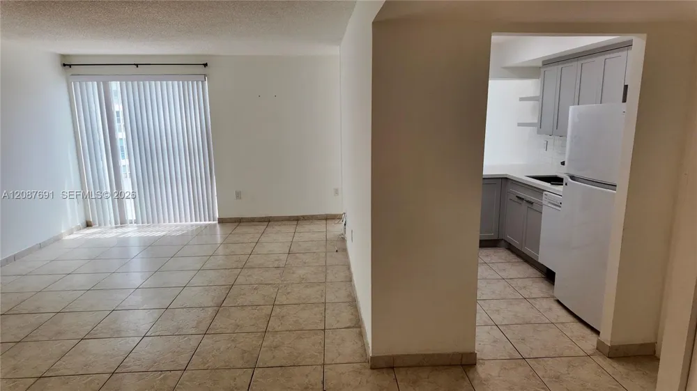 200 177th Dr #308 Sunny Isles Beach, FL 33160