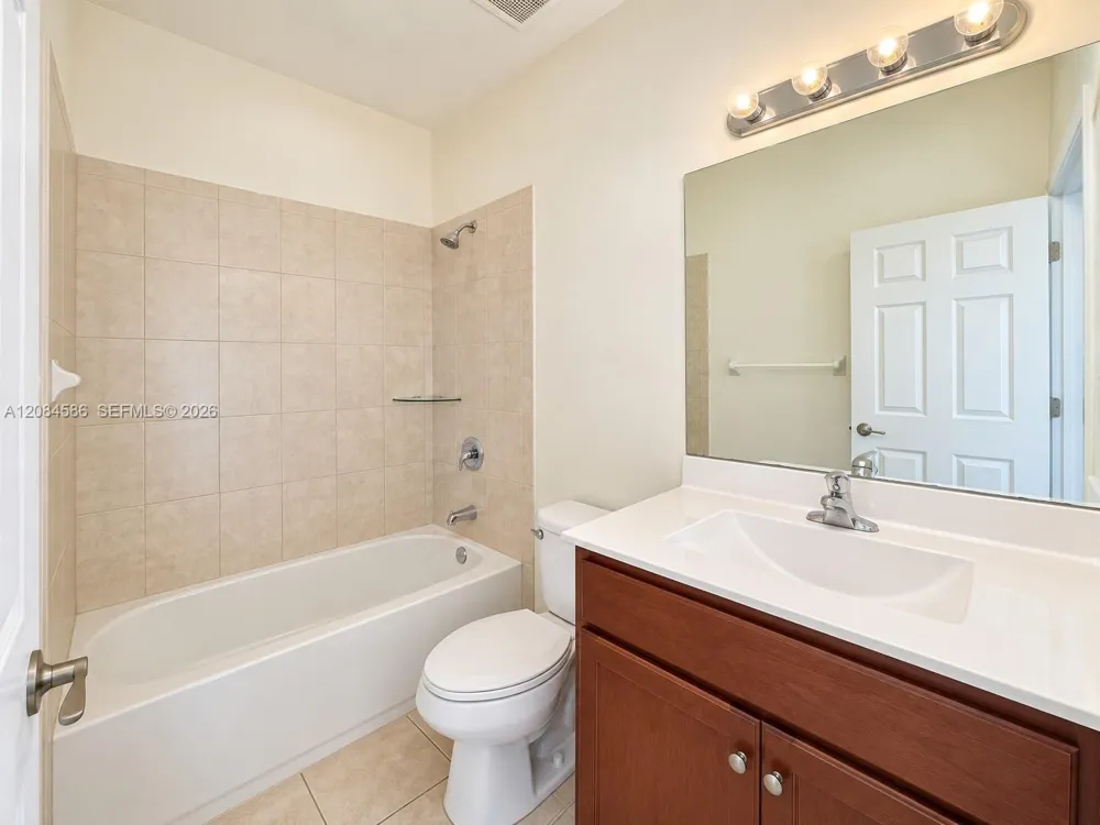 3360 W 92nd Pl #1 Hialeah, FL 33018
