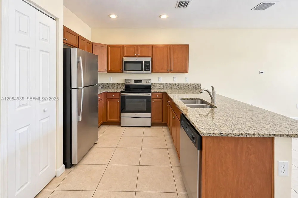 3360 W 92nd Pl #1 Hialeah, FL 33018