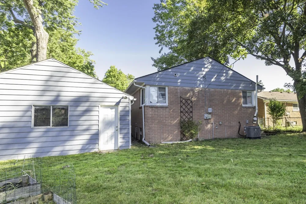 832 E Forest Avenue Ypsilanti, MI 48198