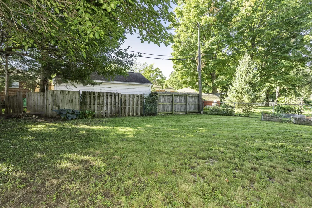 832 E Forest Avenue Ypsilanti, MI 48198