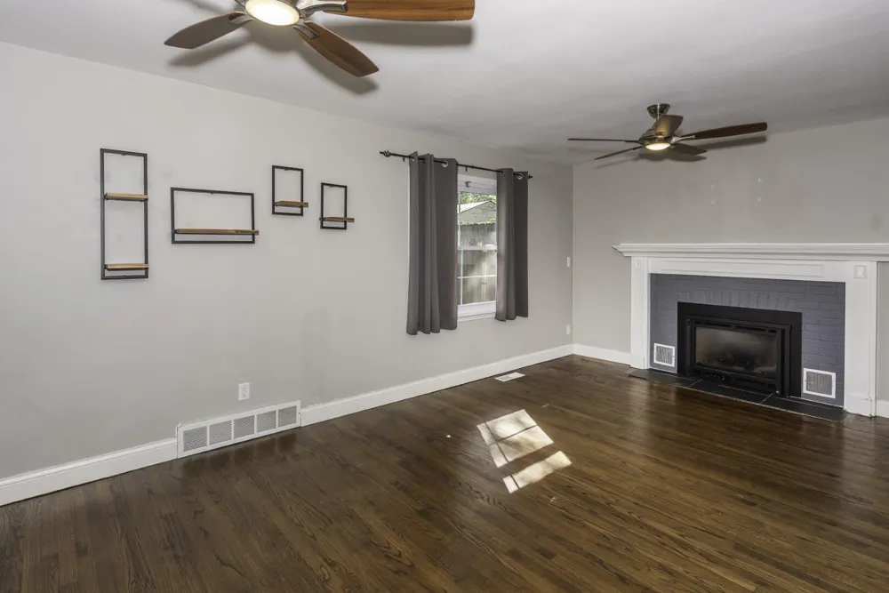832 E Forest Avenue Ypsilanti, MI 48198