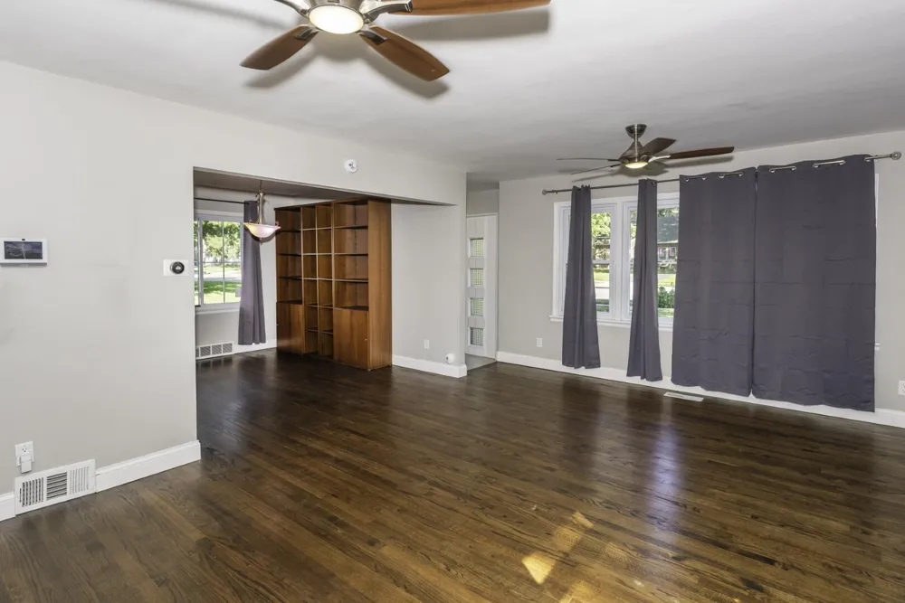 832 E Forest Avenue Ypsilanti, MI 48198