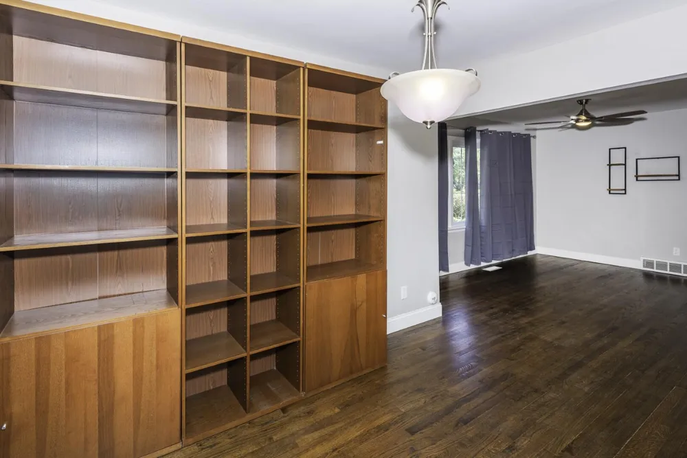 832 E Forest Avenue Ypsilanti, MI 48198