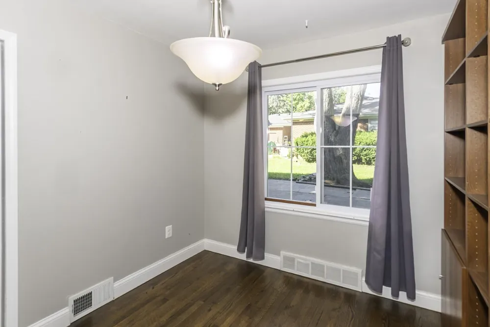 832 E Forest Avenue Ypsilanti, MI 48198