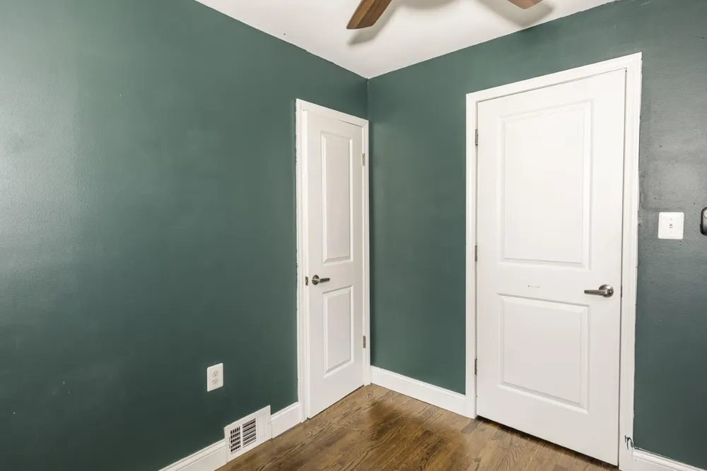 832 E Forest Avenue Ypsilanti, MI 48198