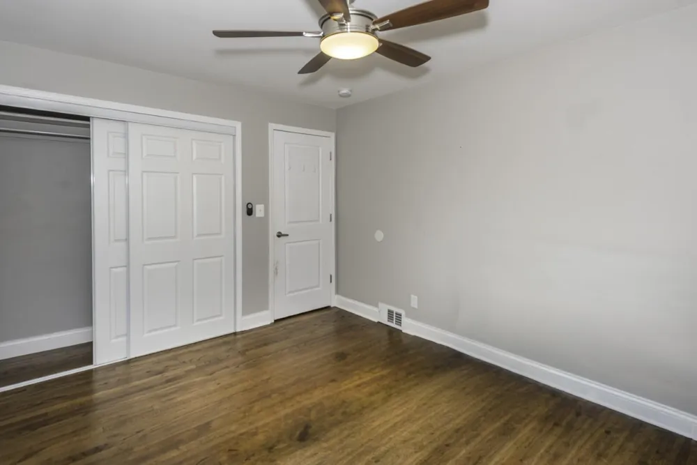 832 E Forest Avenue Ypsilanti, MI 48198