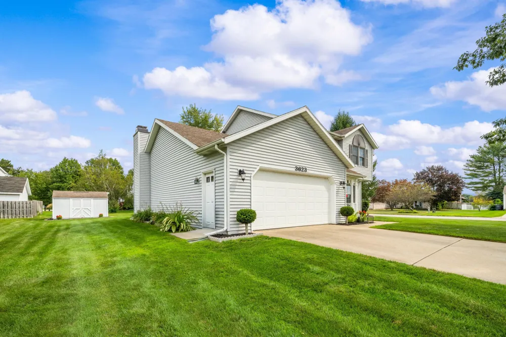 3623 Lincoln Pines Street St. Joseph, MI 49085