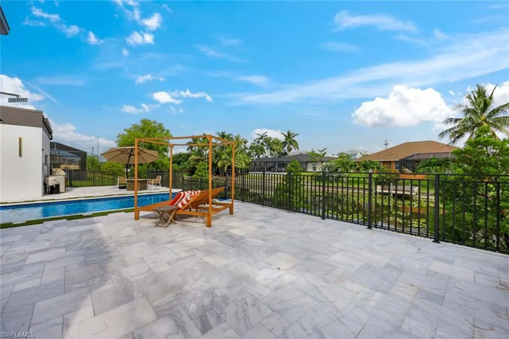 129 SE 16th Street Cape Coral, FL 33990
