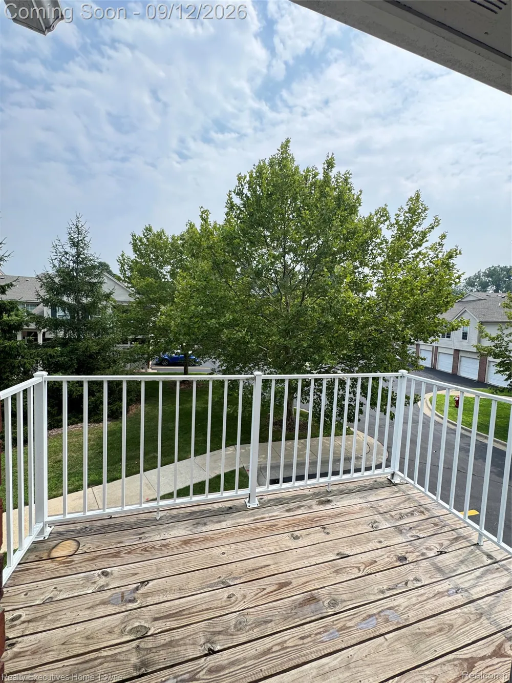 43940 Elm Drive Sterling Heights City, MI 48313