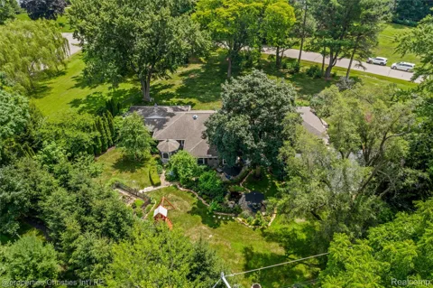 32765 Eastlady Drive