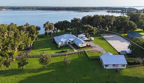 11811 SE SUNSET HARBOR ROAD