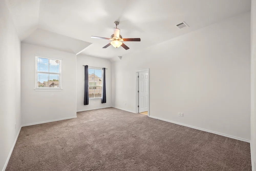 2105 Town Centre Drive #44 Round Rock, TX 78664