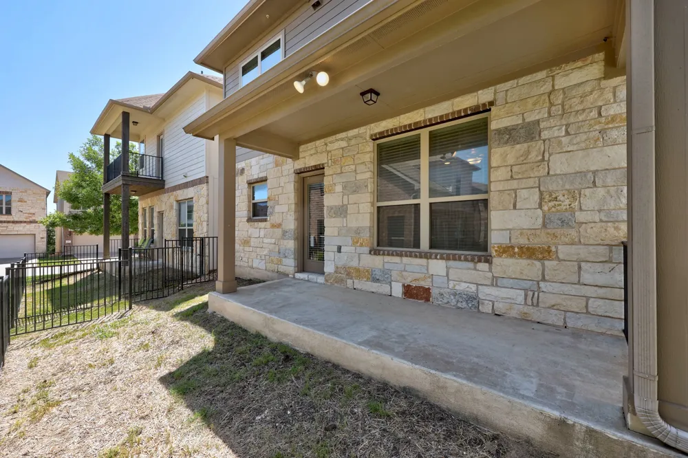 2105 Town Centre Drive #44 Round Rock, TX 78664