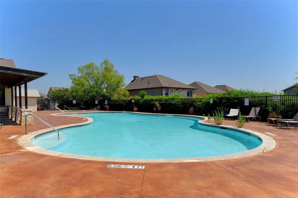 2105 Town Centre Drive #44 Round Rock, TX 78664
