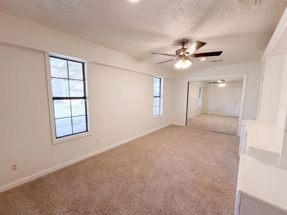 203 Frost Creek Avenue Groesbeck, TX 76642