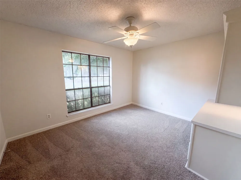 203 Frost Creek Avenue Groesbeck, TX 76642