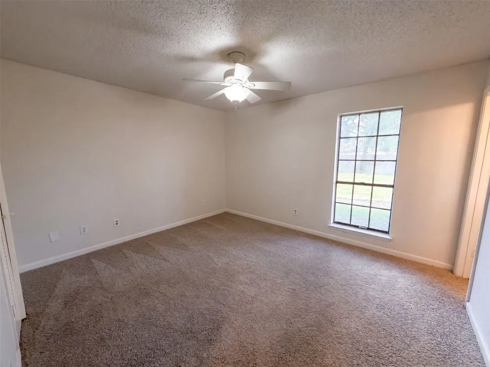 203 Frost Creek Avenue Groesbeck, TX 76642