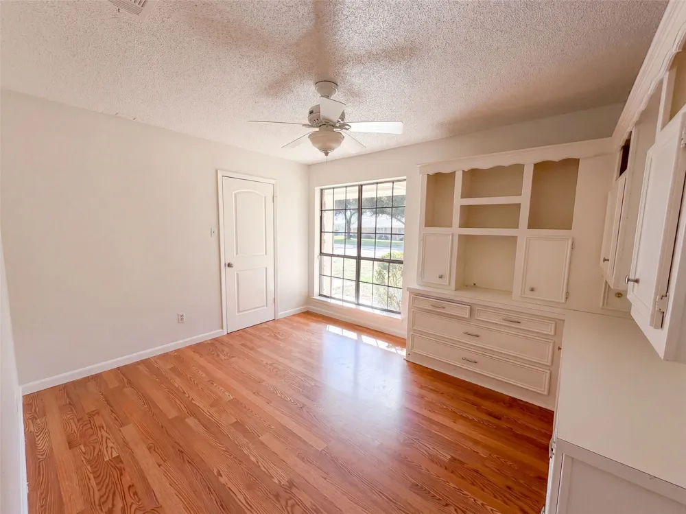203 Frost Creek Avenue Groesbeck, TX 76642