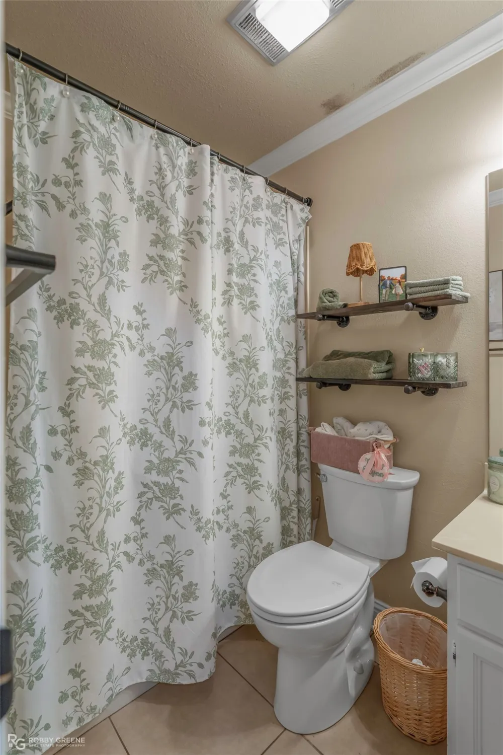 3120 Le Oaks Drive Bossier City, LA 71111