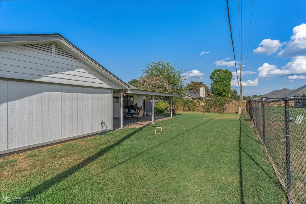 3120 Le Oaks Drive Bossier City, LA 71111