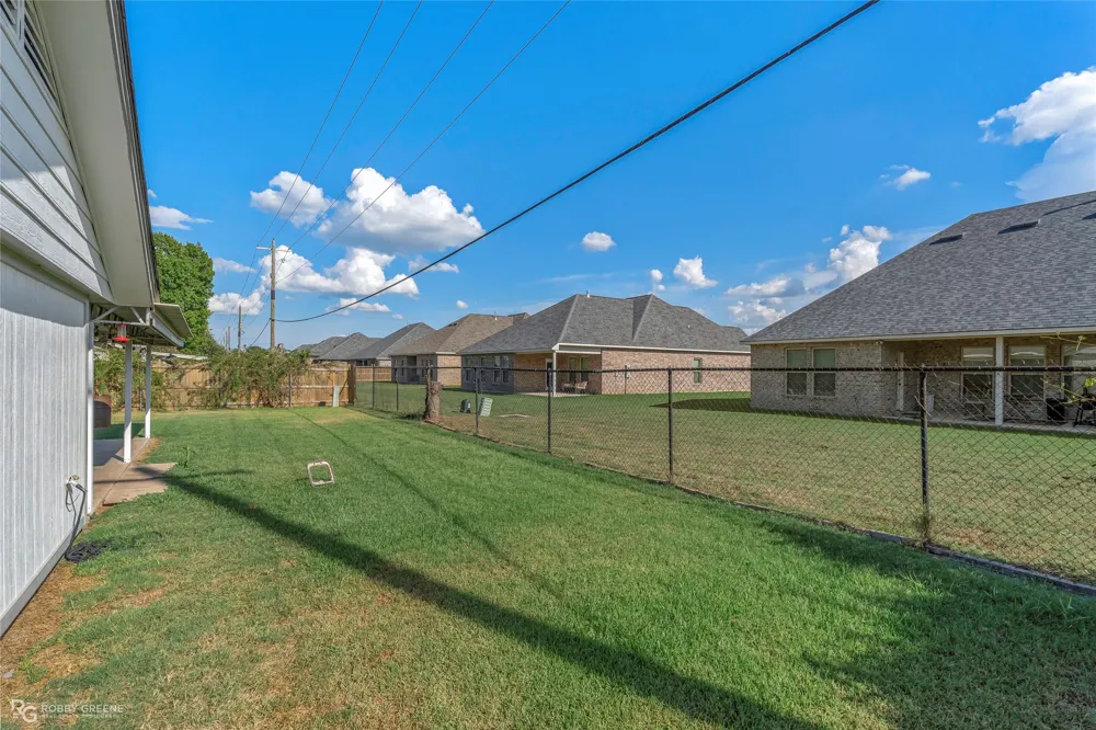 3120 Le Oaks Drive Bossier City, LA 71111